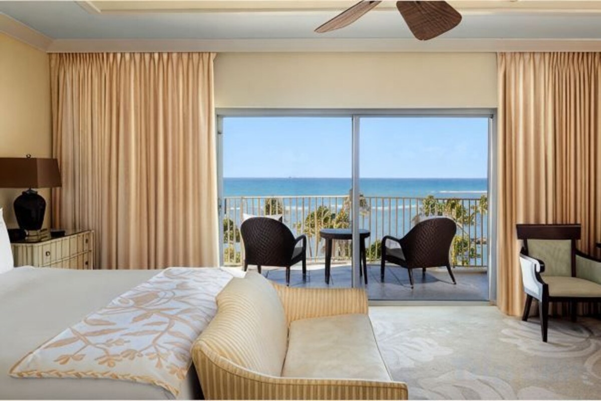 Ocean Front Lanai 1 King