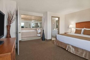 Svit - 1 sovrum - icke-rökare | Värdeförvaringsskåp på rummet, skrivbord och mörkläggningsgardiner