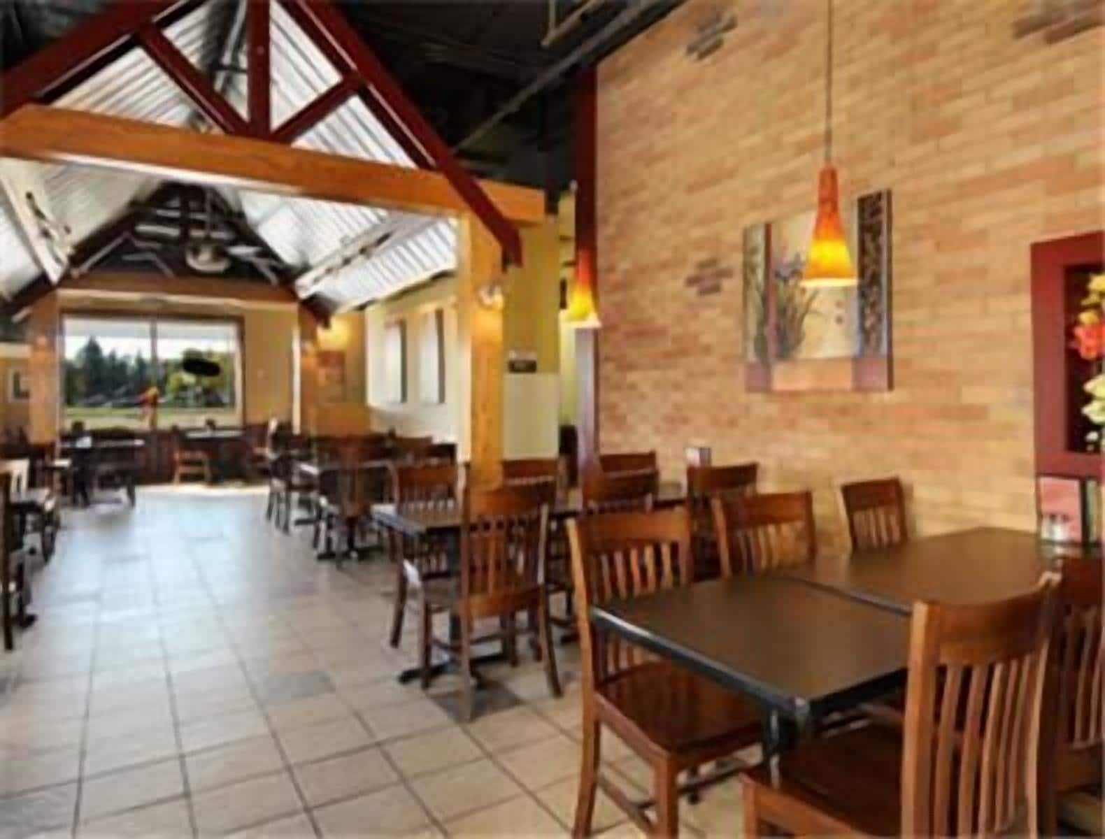 Daily full breakfast (CAD 16 per person)