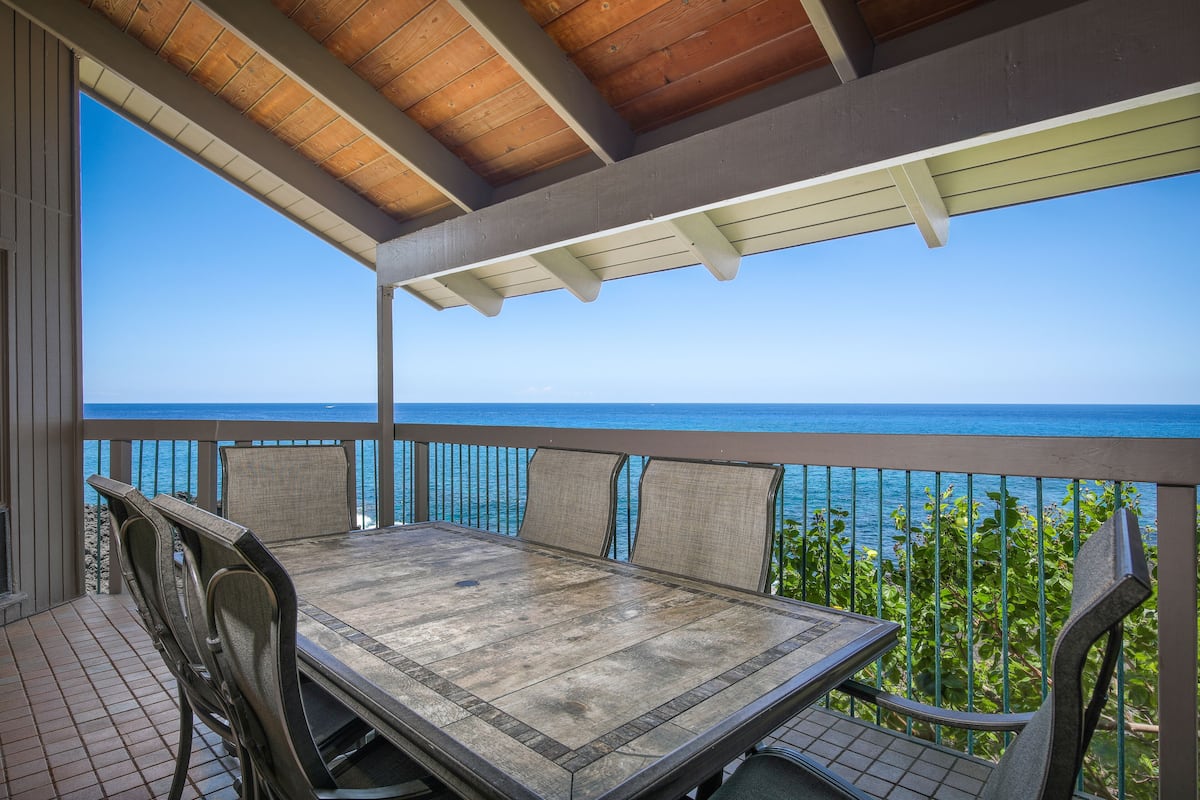 Loft, Multiple Beds, Oceanfront (Kanaloa at Kona, 2 Bath) | Terrace/patio