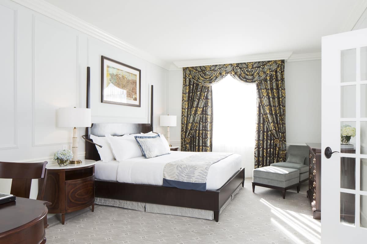 1 bedroom, premium bedding, Tempur-Pedic beds, in-room safe