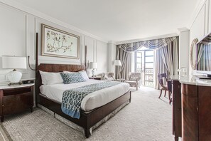 Premier King Balcony Room | Premium bedding, Tempur-Pedic beds, in-room safe, desk - The Charleston Place (Charleston)