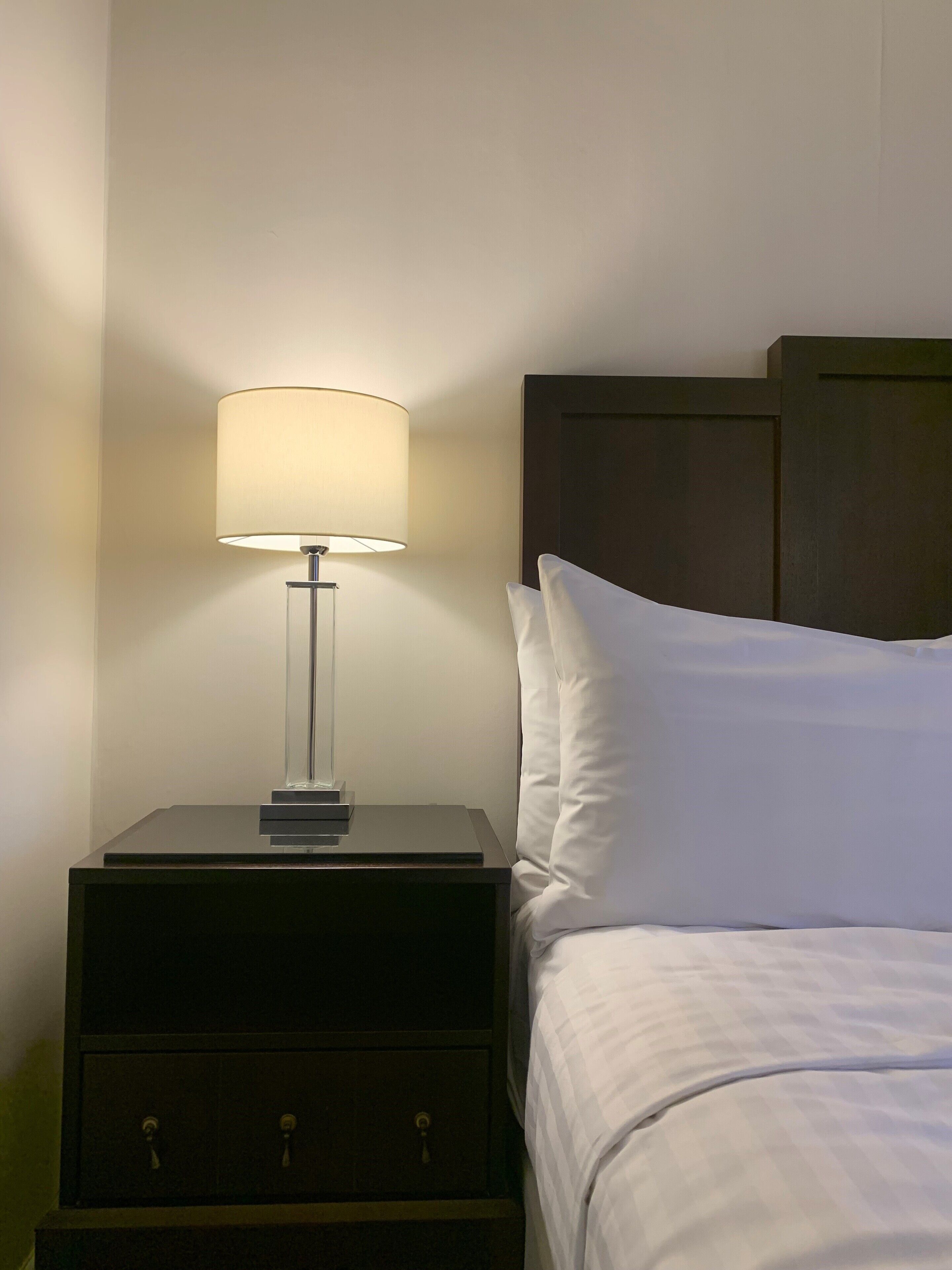 1 bedroom, egyptian cotton sheets, premium bedding, down duvets