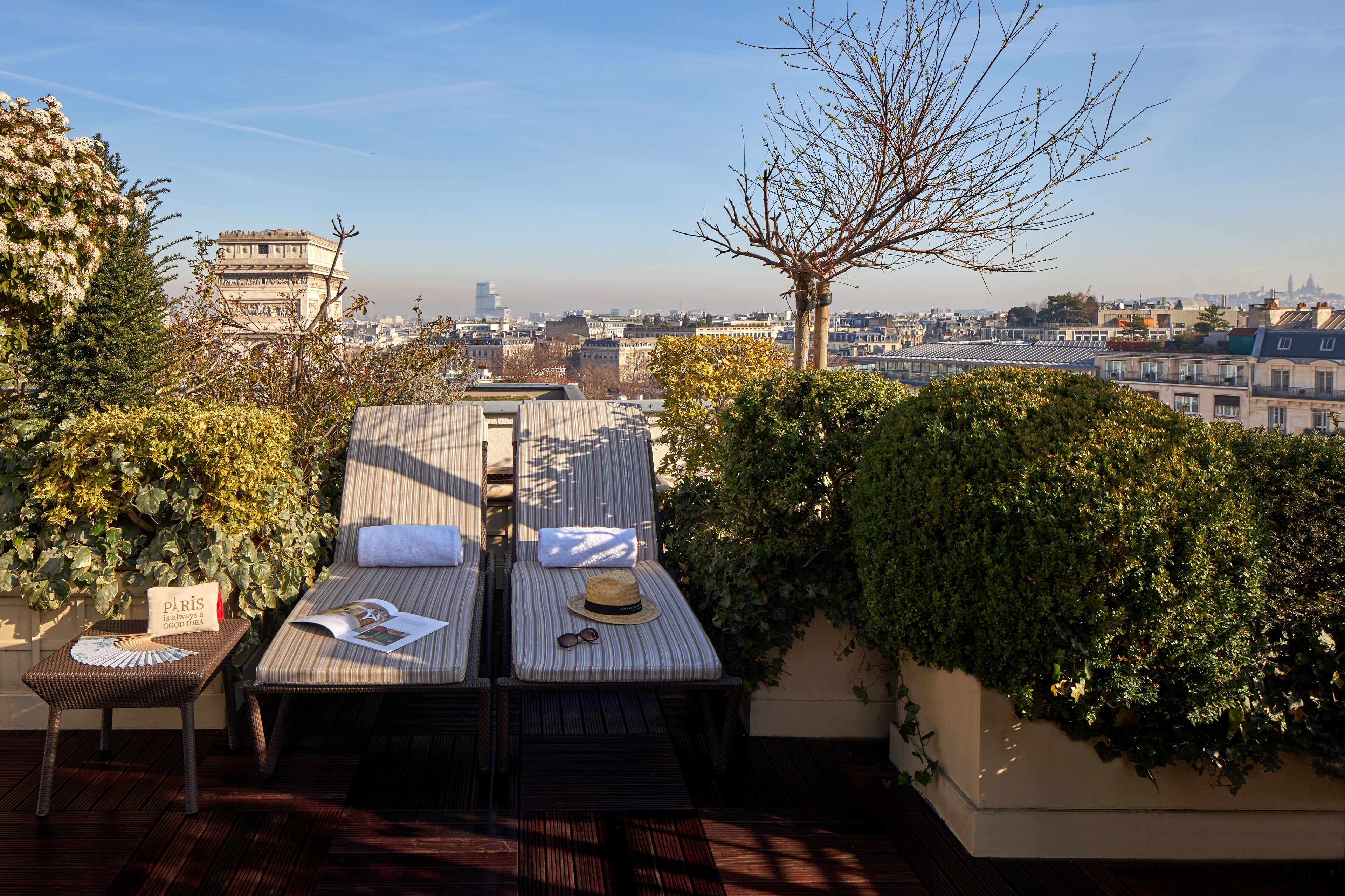 parisian suite terrace eiffel tower - arc de triomphe | balcony view