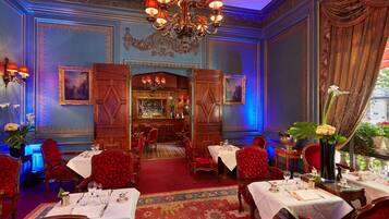 Lunch and dinner served