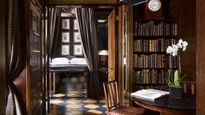 Signature Suite | Premium bedding, minibar, in-room safe, iron/ironing board (on request) - Blakes Hotel London (London)