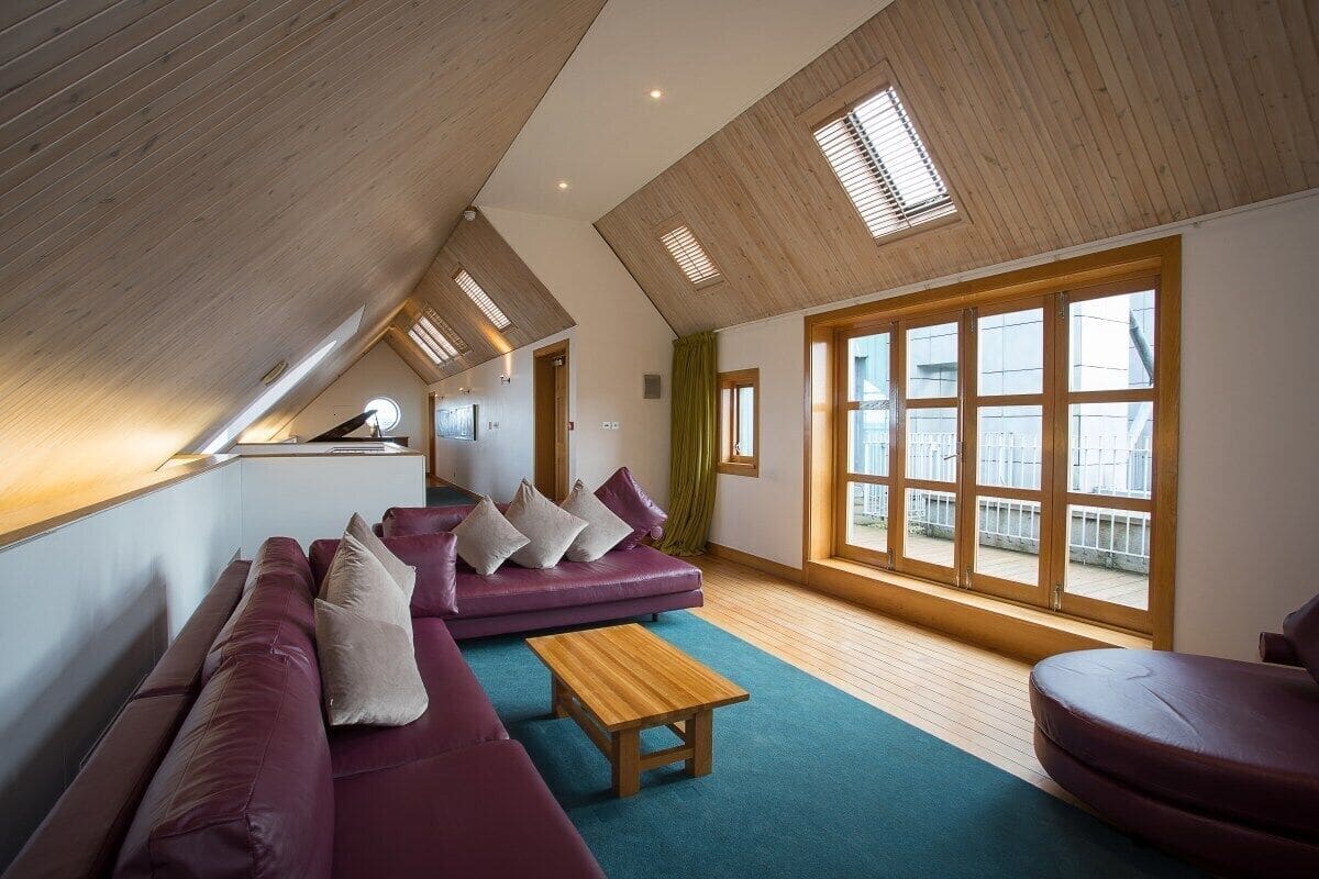 Premium-Penthouse | Bettwäsche aus ägyptischer Baumwolle, hochwertige Bettwaren