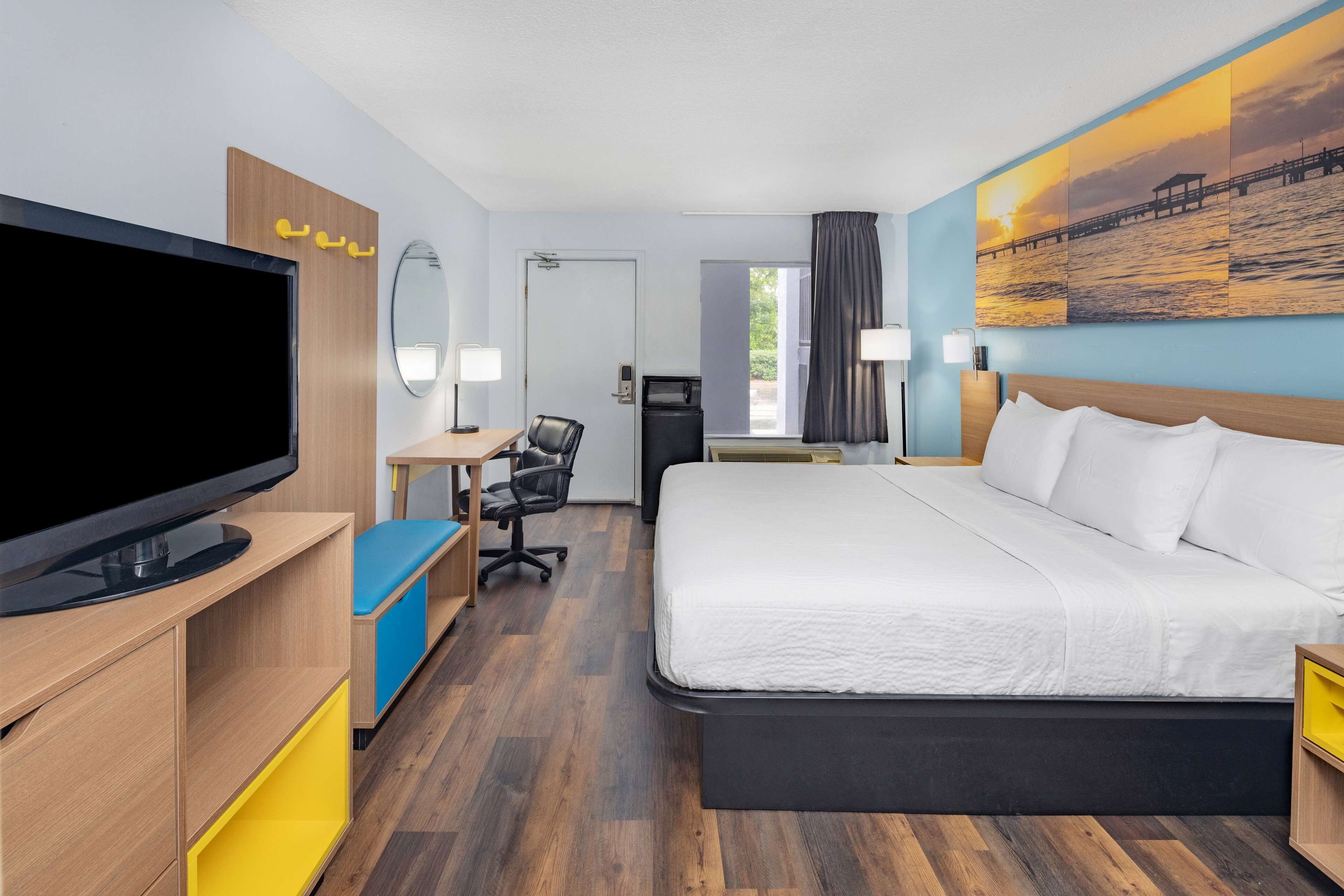 Foto - Days Inn by Wyndham Pensacola I-10