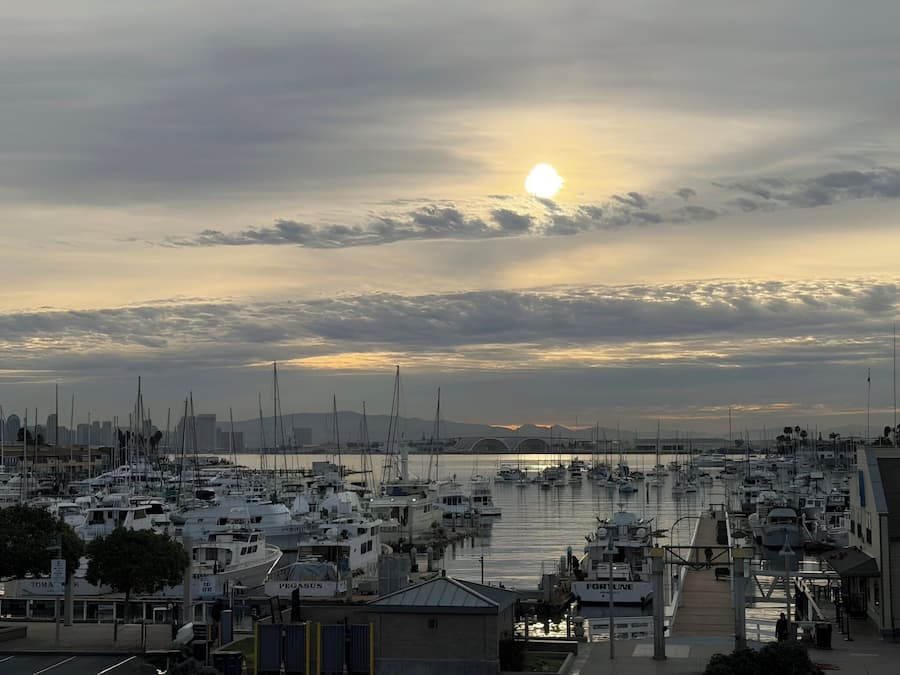 Quarto, 1 cama King, para não fumantes (Harbor View) | Vista para praia/oceano