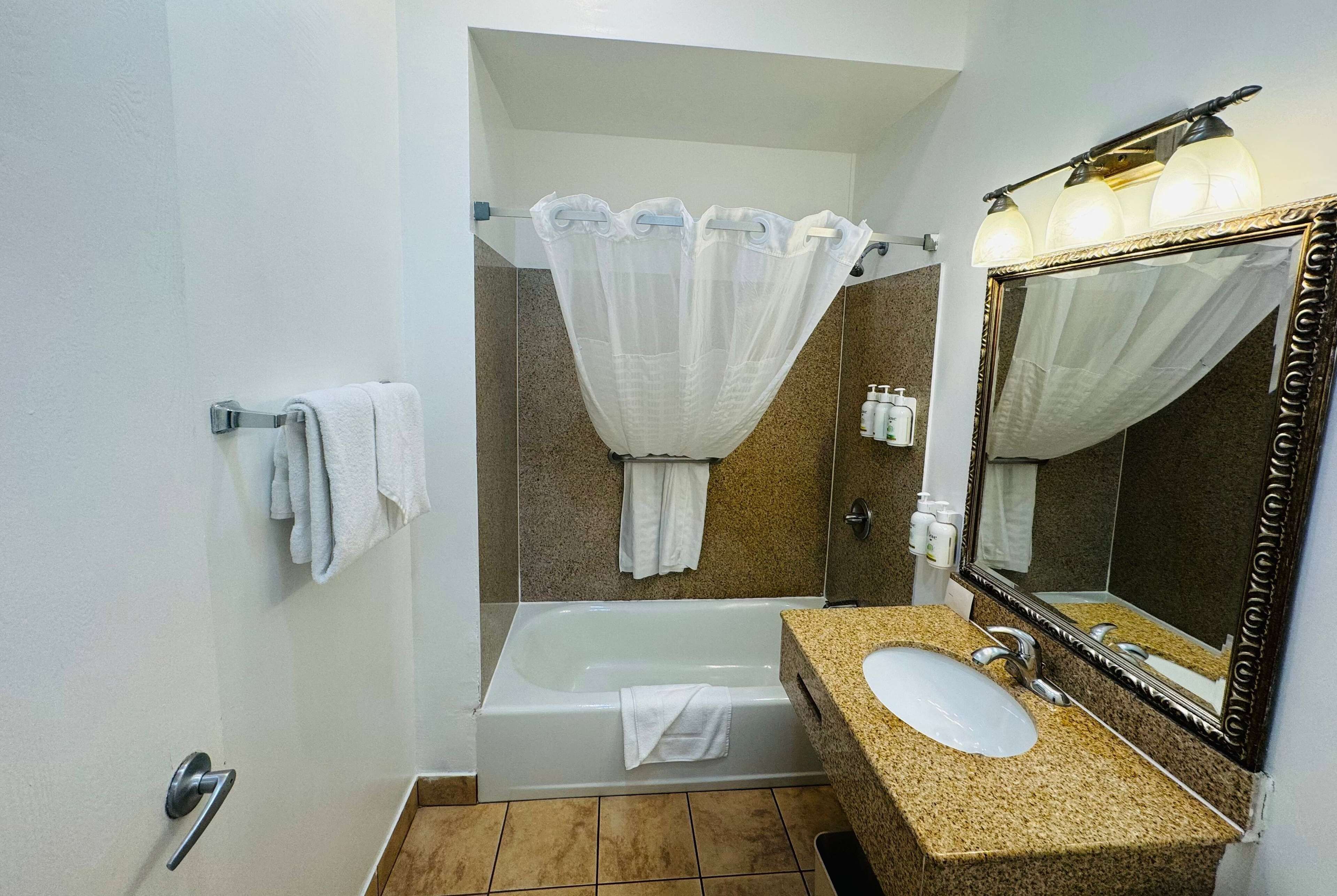 Foto - Ramada by Wyndham San Diego Airport