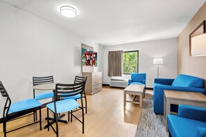 Suite, Non Smoking (2 Double Beds & 1 Sofa Bed) | Desk, laptop workspace, blackout curtains, free WiFi