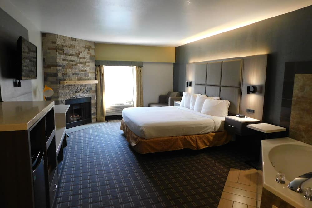 Days Inn & Suites by Wyndham Downtown Gatlinburg Parkway