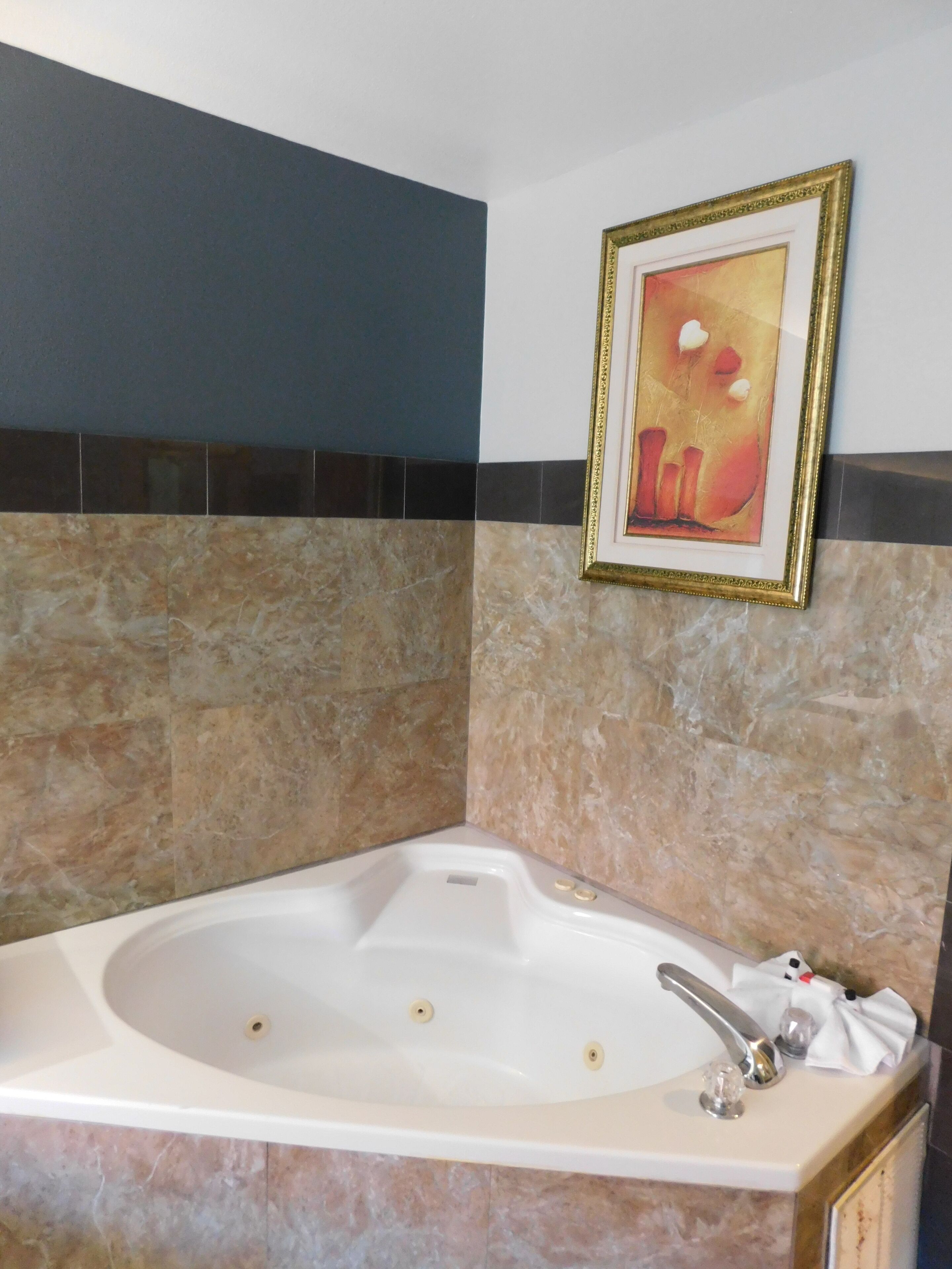 Photo - Days Inn & Suites by Wyndham Downtown Gatlinburg Parkway