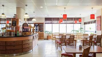 Daily buffet breakfast (EUR 9.50 per person)