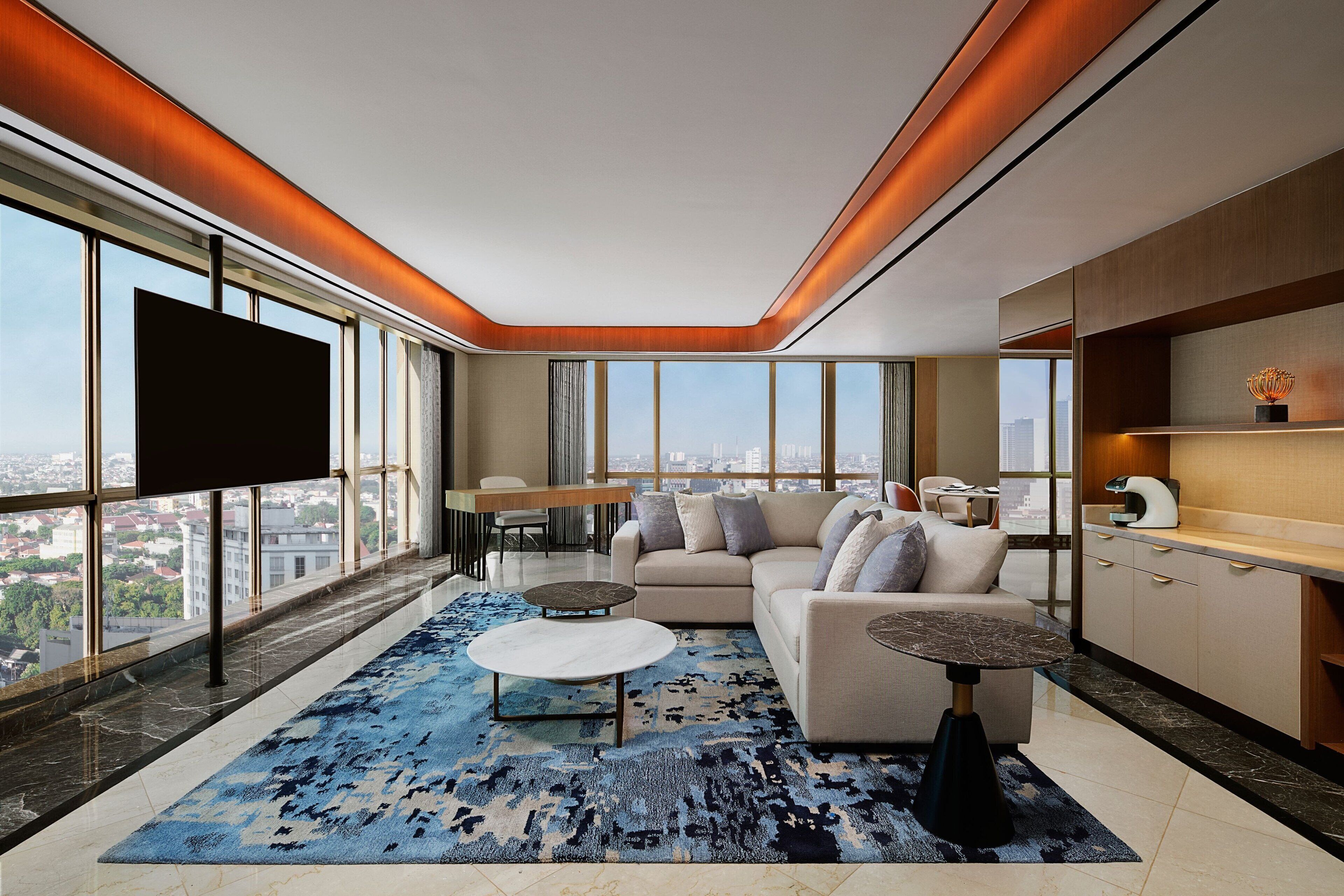 Royal Suite, 1 Bedroom | Living room | Flat-screen TV, toys