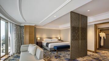 Presidential Suite, 1 King Bed | Premium bedding, minibar, in-room safe, desk