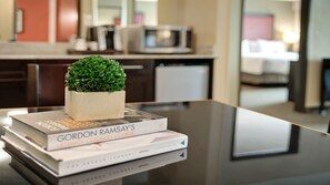 1 quarto, roupas de cama premium, camas com colchões pillow-top