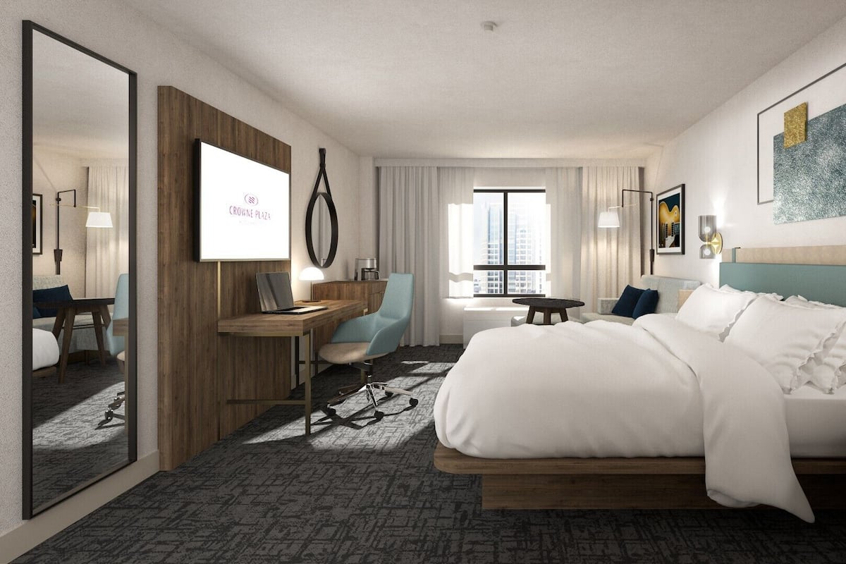 Standard Room, 1 King Bed | Premium bedding, pillowtop beds, in-room safe, desk
