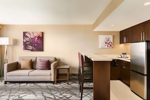Studio Suite, 1 King Bed | Living area | 55-inch LCD TV with digital channels, TV, pay movies - DoubleTree by Hilton Toronto Airport West (Mississauga)