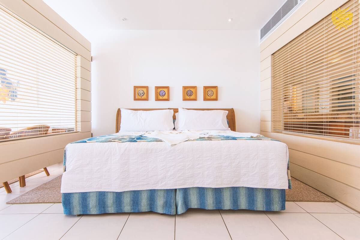 Suite (Master) | Free minibar items, in-room safe, free WiFi, bed sheets