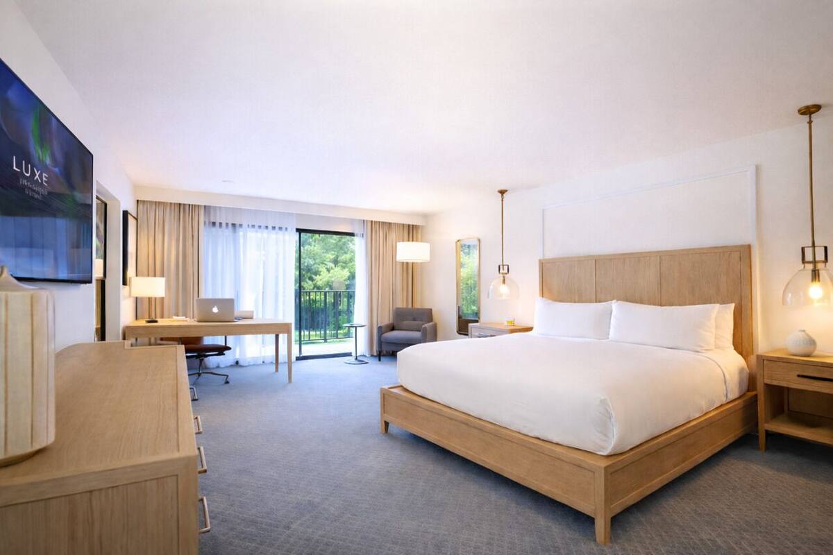 Studiosuite – executive, 1 kingsize-seng (Junior) | Allergitestet sengetøy, safe på rommet, skrivebord og strykejern/-brett