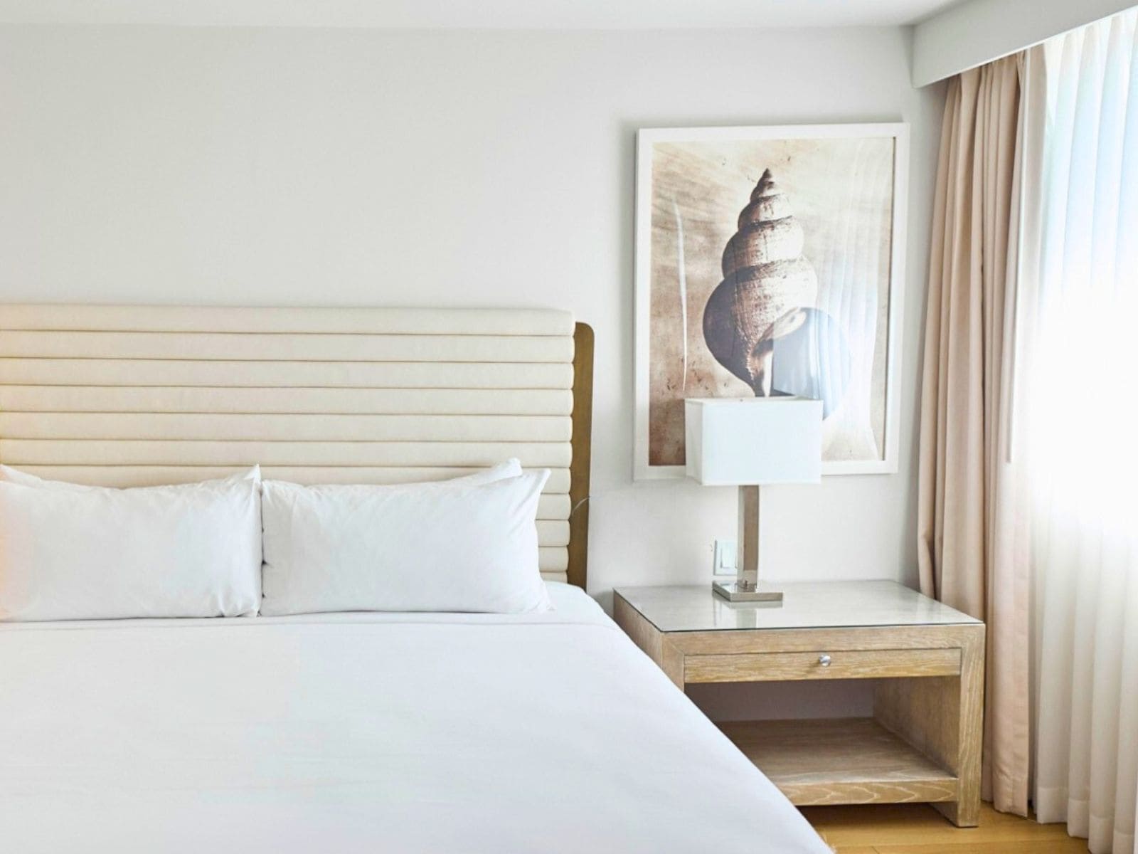 suite, 1 bedroom (luxe) | 1 bedroom, hypo-allergenic bedding, in-room safe, desk