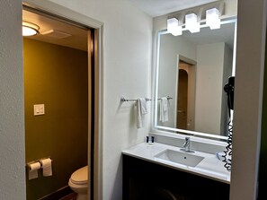 Standard Room, 2 Double Beds, Non Smoking | Bathroom | Shower, free toiletries, hair dryer, towels