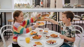 Colazione a buffet, servita tutte le mattine (360 CZK a persona)