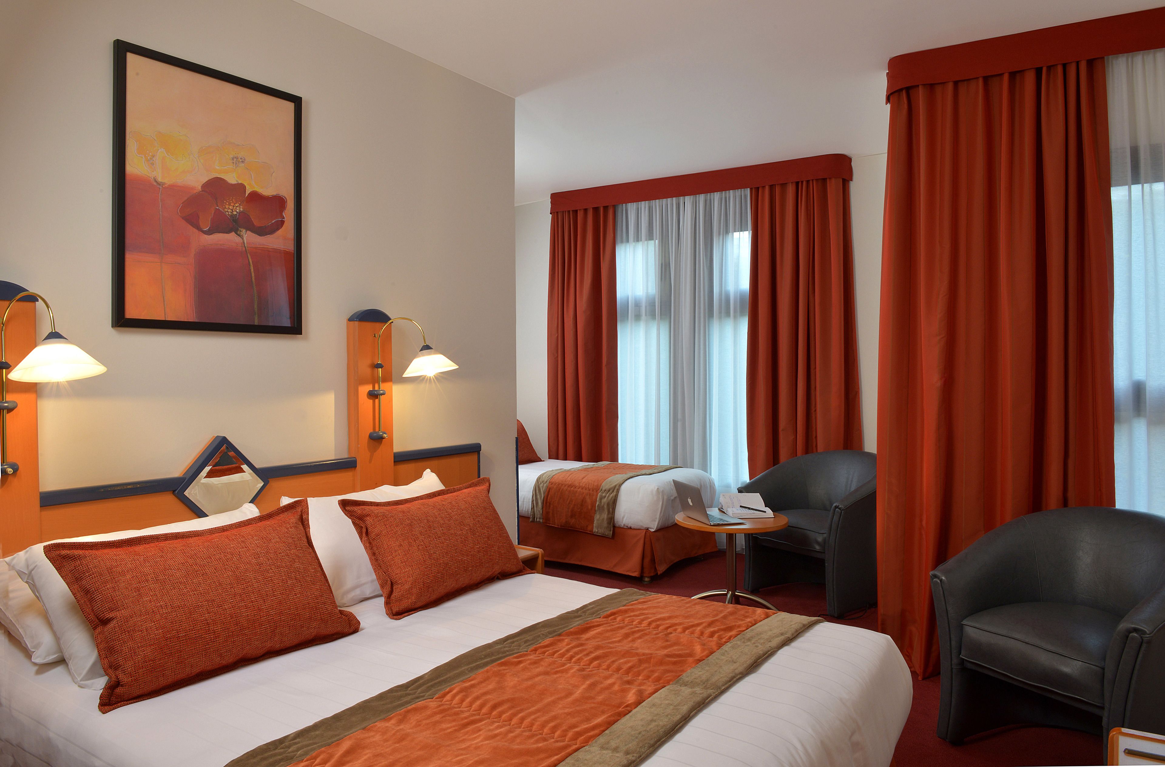 family room | minibar, in-room safe, soundproofing, iron/ironing board