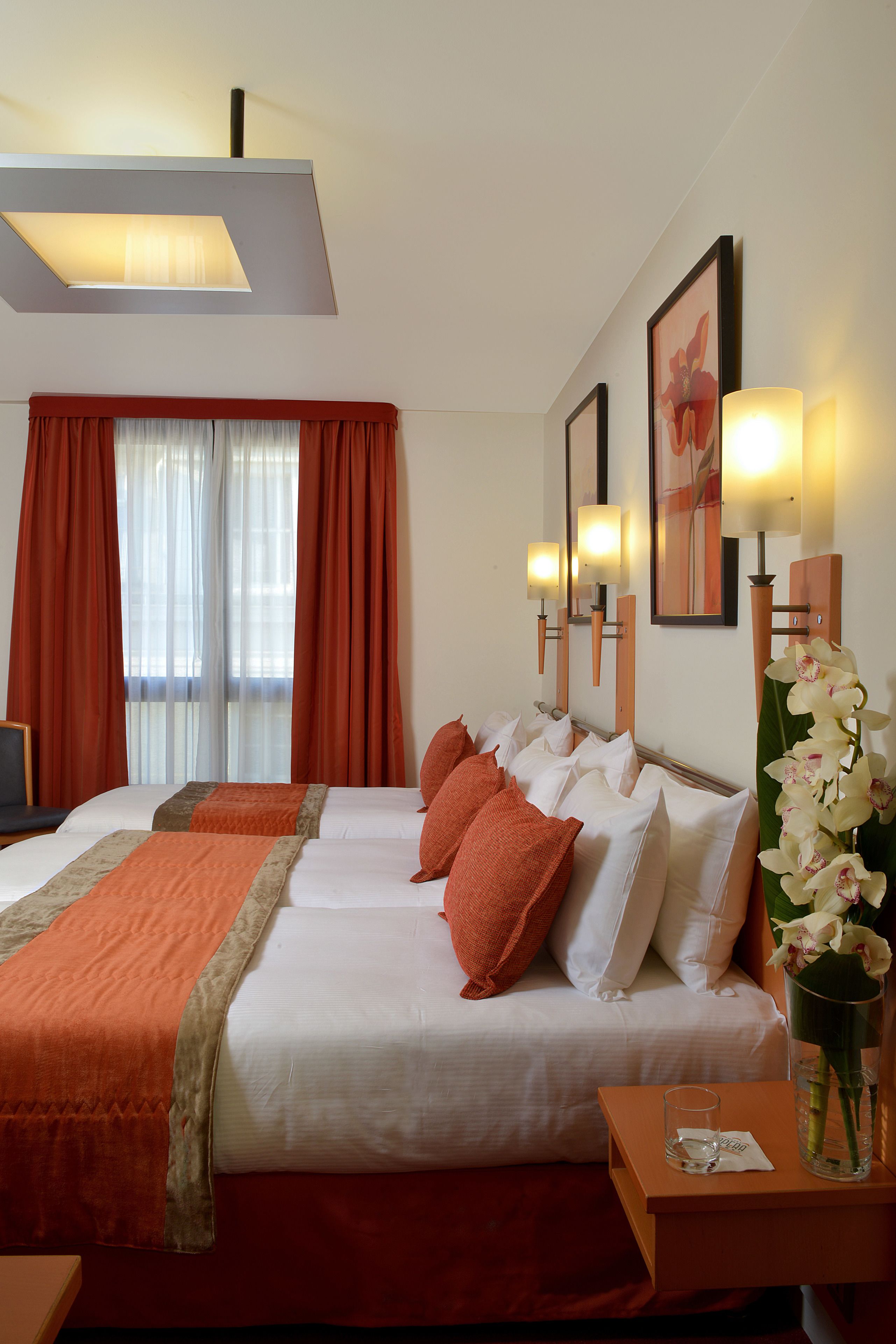 triple room | minibar, in-room safe, soundproofing, iron/ironing board