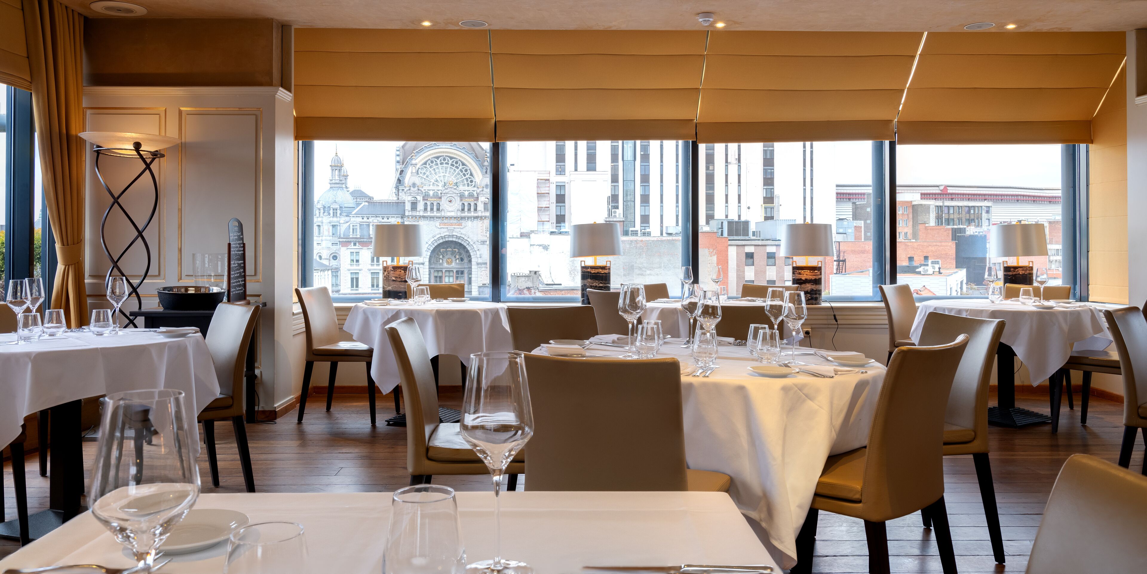 breakfast, lunch, dinner served; italian cuisine