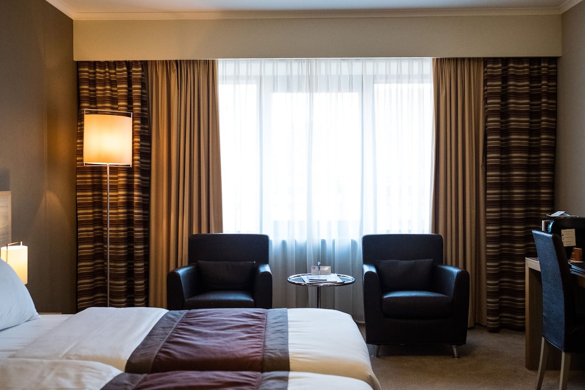 Superior twin room | 1 bedroom, minibar, in-room safe, desk