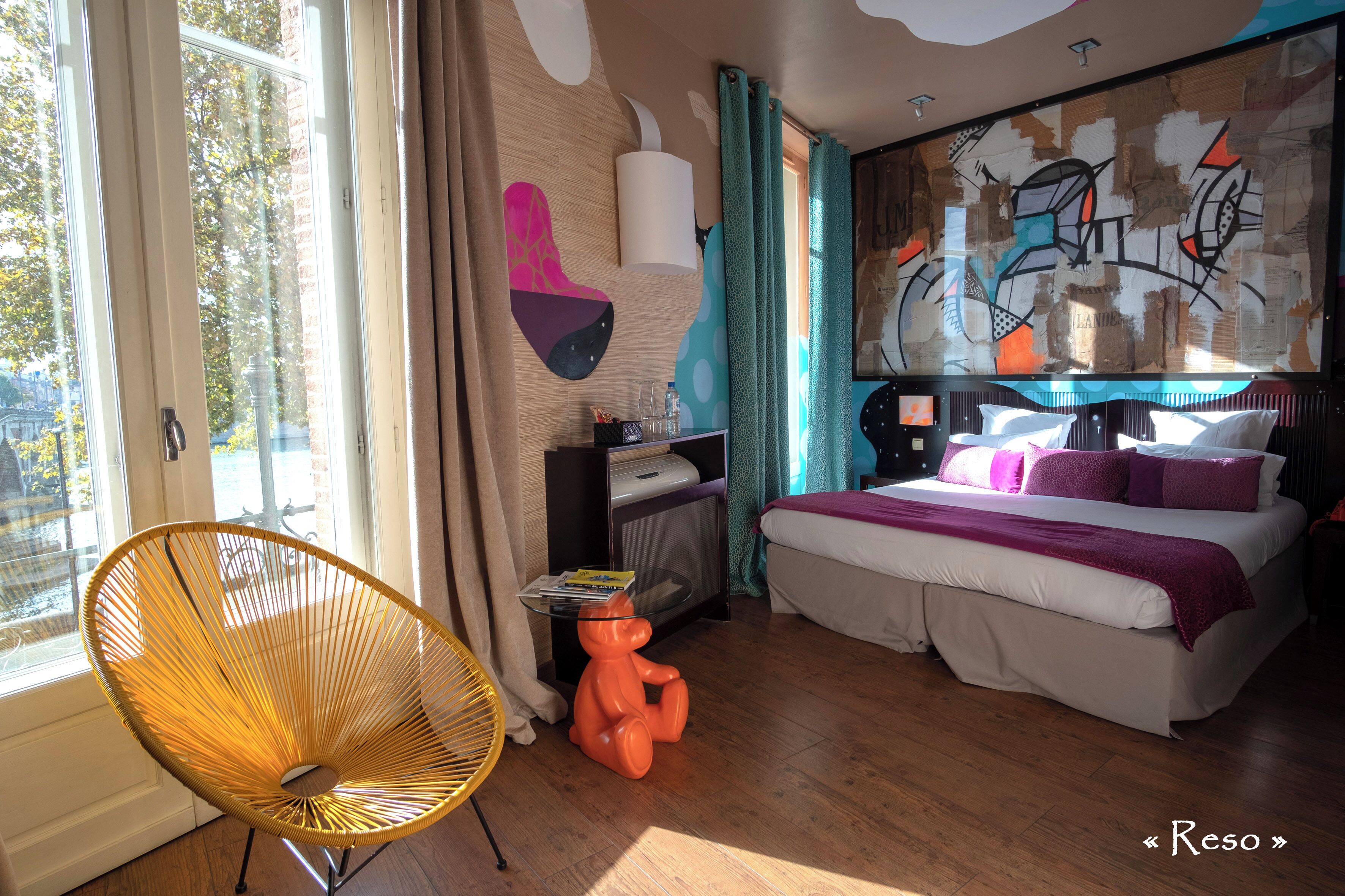 华丽双人房或双床房 (Arty) | 高档床上用品、迷你吧、客房内保险箱、特色装修