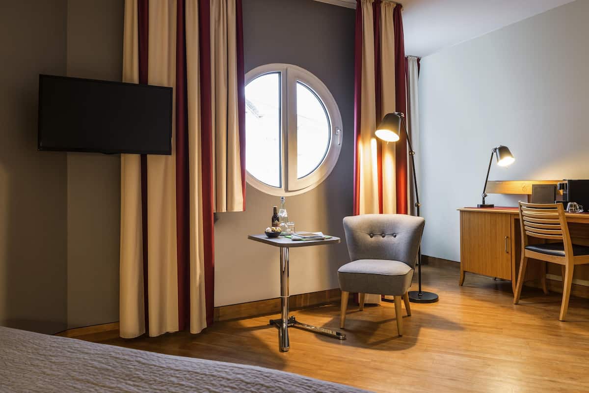 Privilege, Habitación, 1 cama matrimonial | Ropa de cama de alta calidad y camas con pillow-top