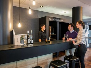 Bar (in der Unterkunft)