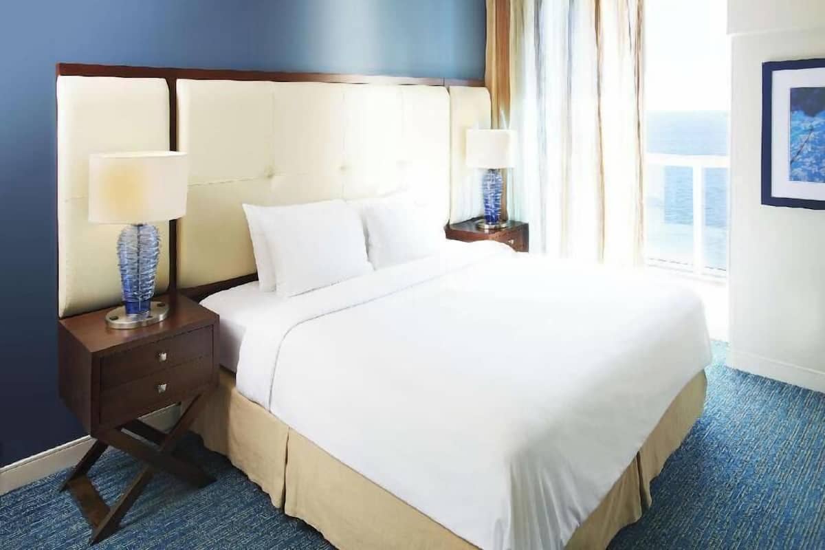 Premium bedding, pillowtop beds, in-room safe, desk