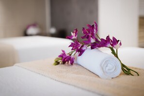 Sauna, Turkish bath/hammam, body treatments, aromatherapy