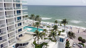 Hotel Exterior at Hilton Fort Lauderdale Beach Resort