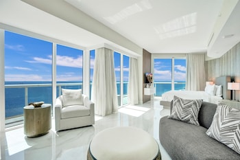 Flat-screen TV, video-game console, pay movies at Beach House Fort Lauderdale, a Hilton Resort