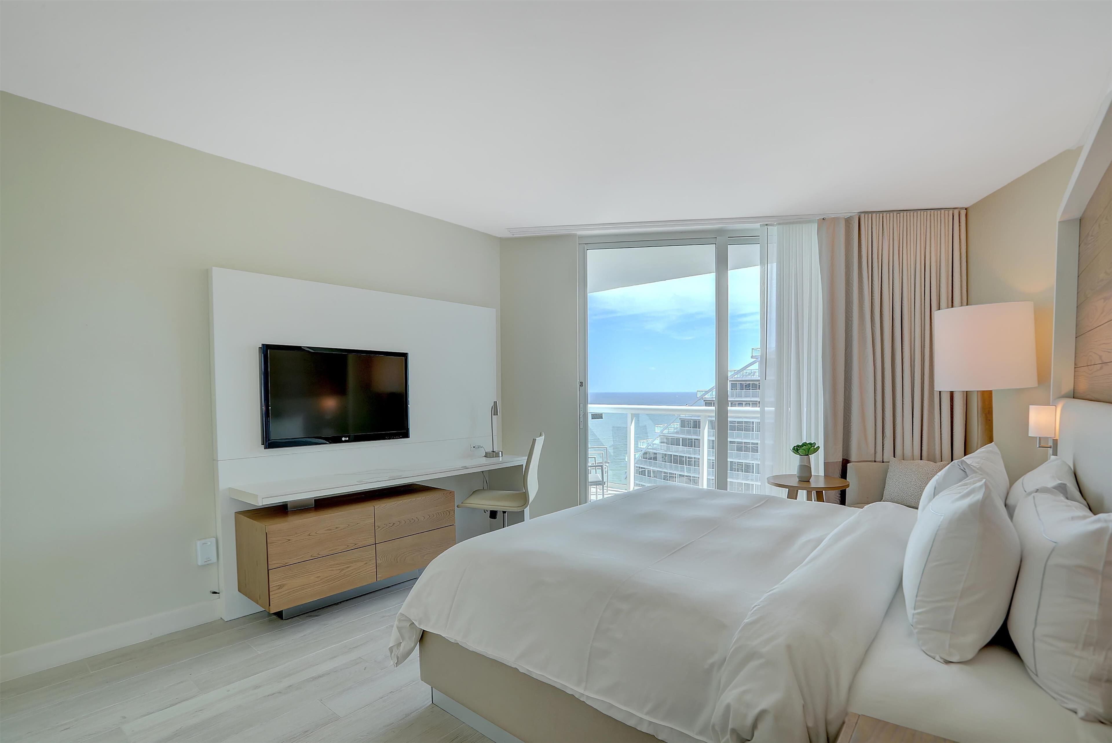 Premium bedding, pillow-top beds, in-room safe, desk