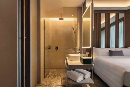 Pan Pacific Orchard - Image 32