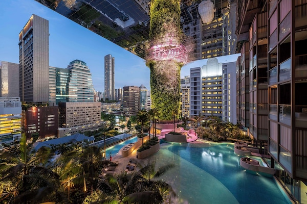 2 outdoor pools, open 7:30 AM to 9:00 PM, sun loungers