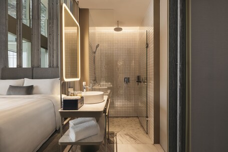 Pan Pacific Orchard - Image 33
