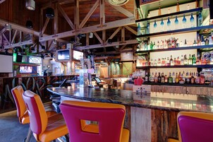 5 bar/dinlenme salonu 