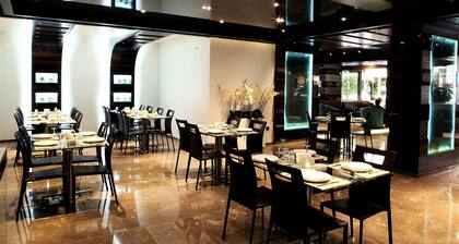 Imperial Suites Hotel