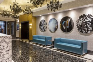 Lobby sitting area - Square Hotel at Times Square (New York)