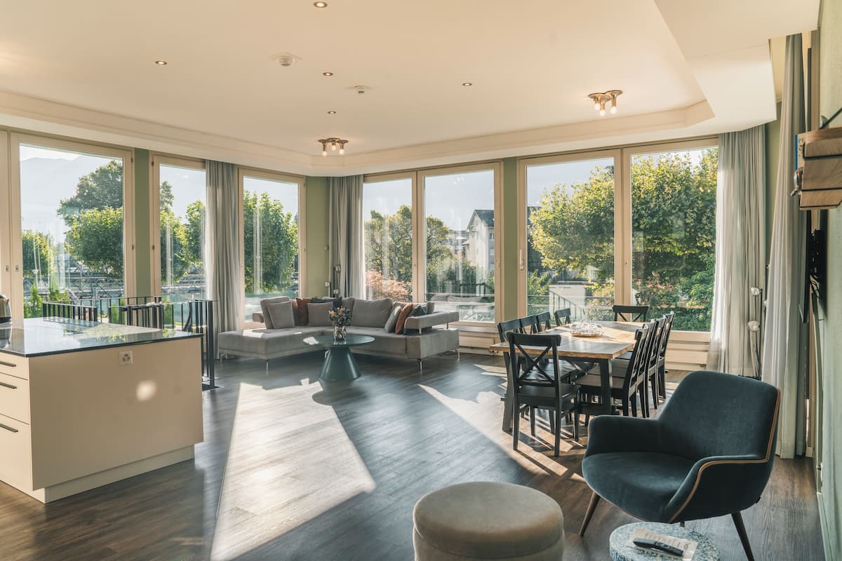 Flow Suite Family Room E20 | View from room