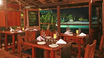 3 restaurantes, café da manhã, culinária francesa