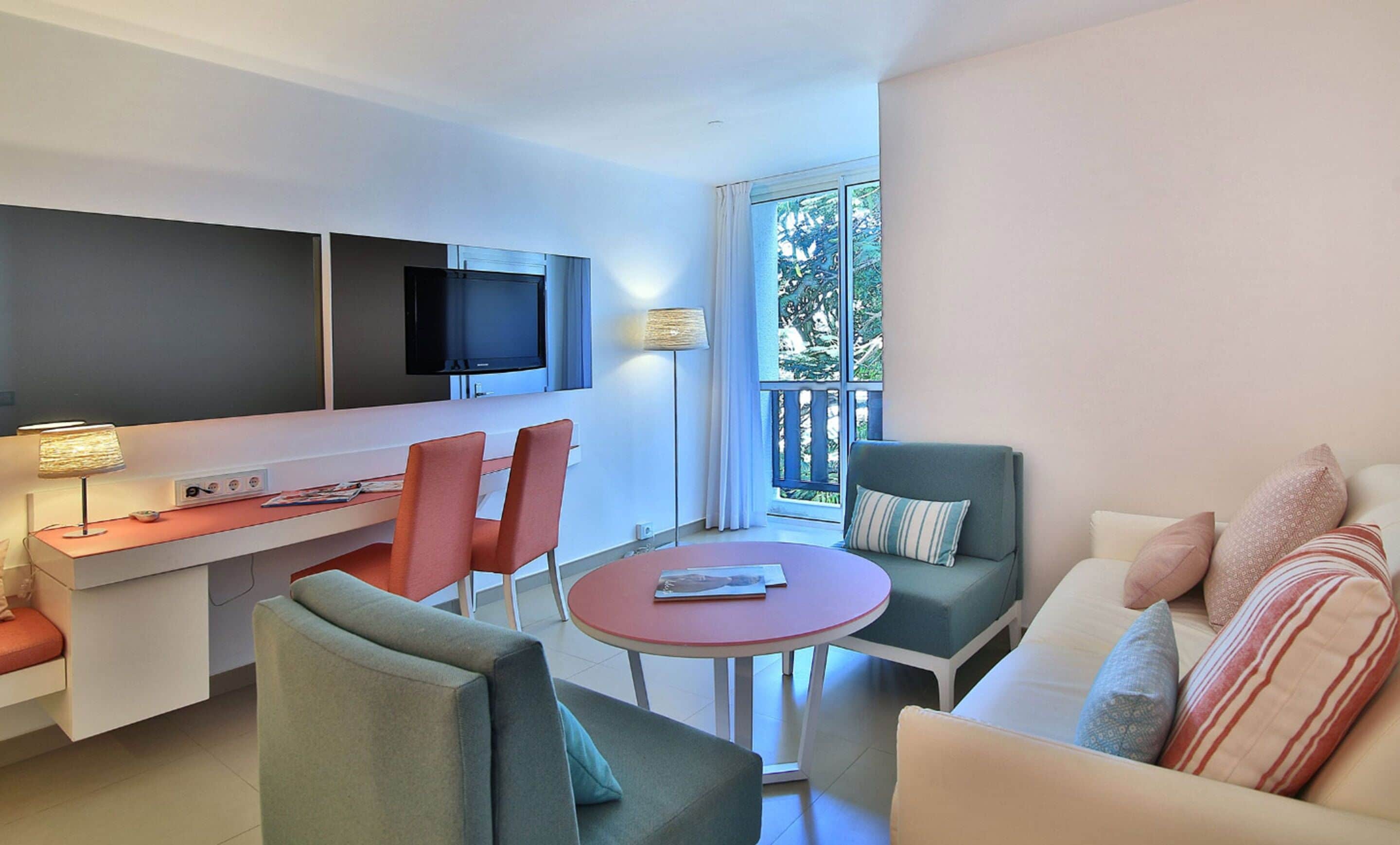 Photo - La Creole Beach Hotel & Spa