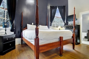 Chambre Supérieure, 1 très grand lit | Matelas mémoire de forme, fer et planche à repasser, Wi-Fi gratuit